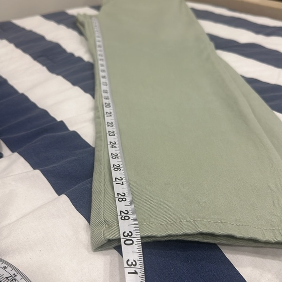 Gloria Vanderbilt Sage denim pants. Used in good condition - Picture 8 of 12